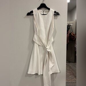 Alice + Olivia White Tie Front Sleeveless A-Line Mini Dress coquette Size 4